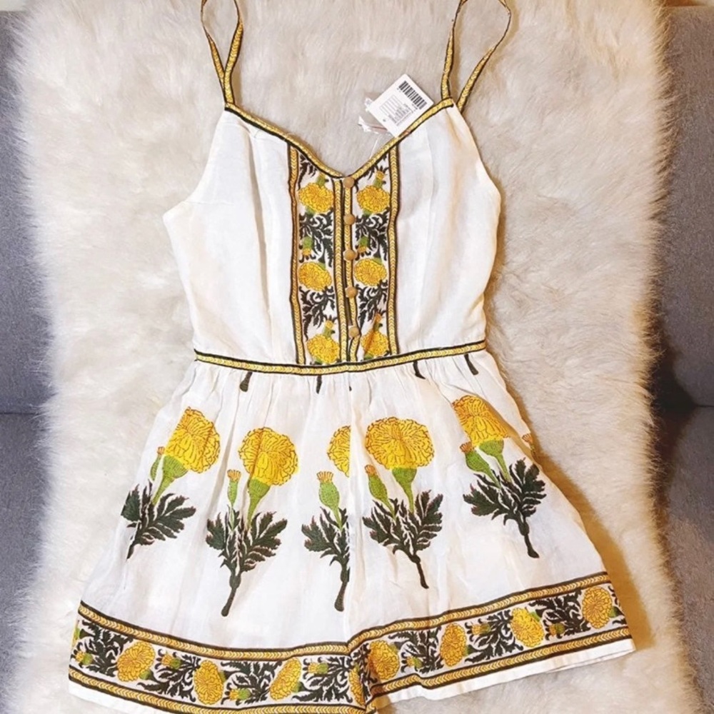 Urban Outfitter Dahlia Button Down Romper